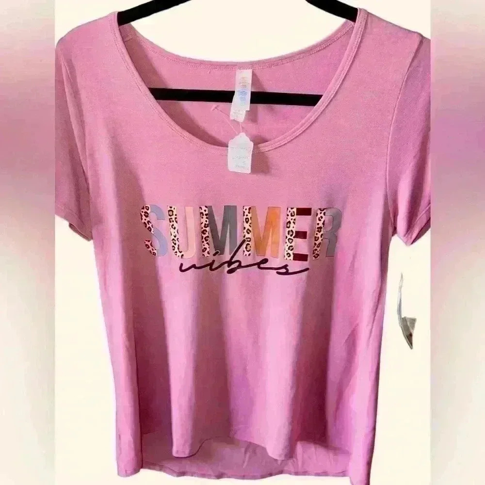 Lularoe small mauve classic t shirt leopard “‎ Summer Vibes” print. NWT.